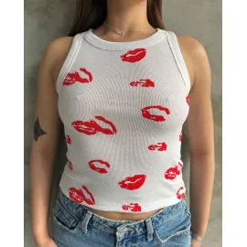 Öpücük Baskılı Bluz Beyaz (Beden: Standart)