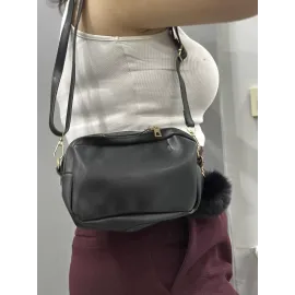 Ponpon Siyah Cilt Çanta (Beden: Standart)