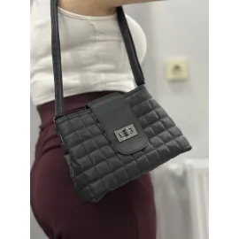 Kapaklı Kapitone Siyah Cilt Çanta (Beden: Standart)