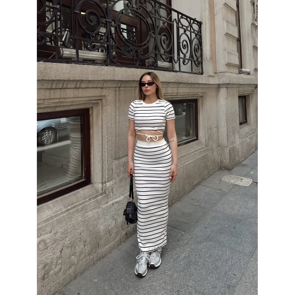 Çizgili Etekli Takım Beyaz S3609 (Beden: S)