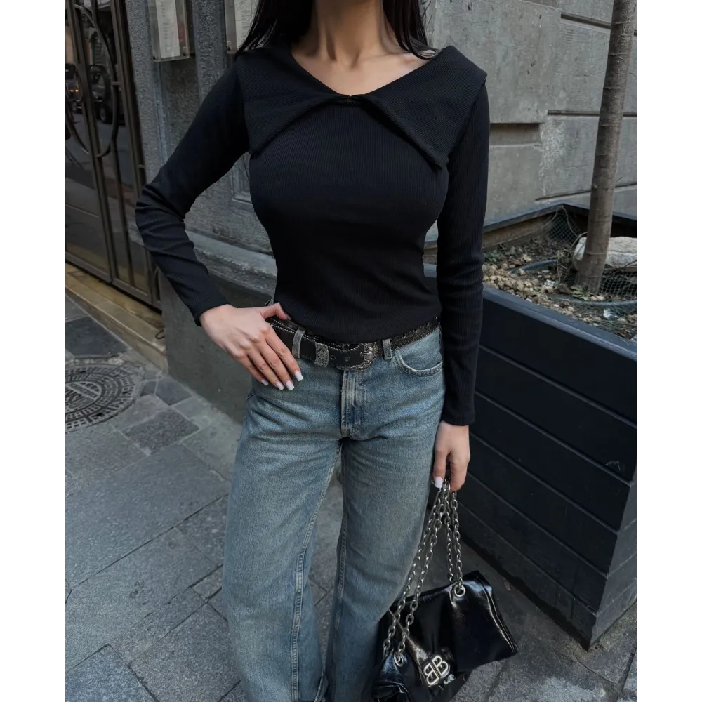 Kelebek Yaka Uzun Kol Bluz Siyah (Beden: S)