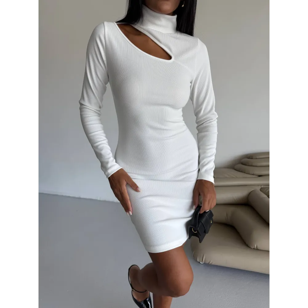 Boğazlı Gögüs Dekolteli Elbise Beyaz F2333 (Beden: L)