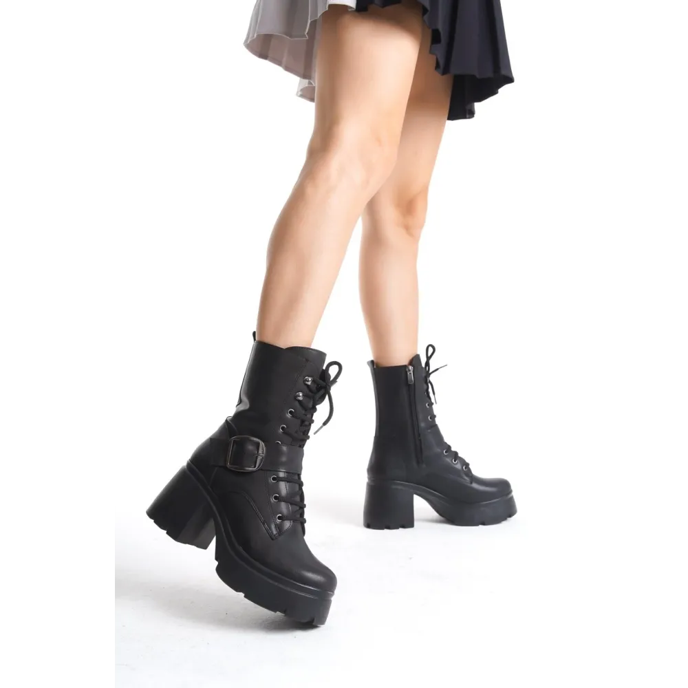 Linma Siyah Cilt Bağcıklı Topuklu Bot (Numara: 36)