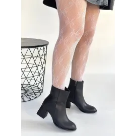 Tendy Siyah Cilt Topuklu Bot (Numara: 38)