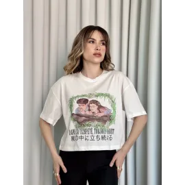 Oversize Beyaz Baskılı Crop Tişört (Beden: M)