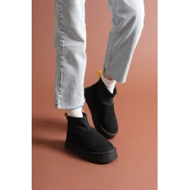 Cuen Siyah Süet Bot (Numara: 38)