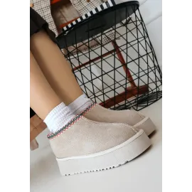 Foyk Bej Süet Bot (Numara: 39)