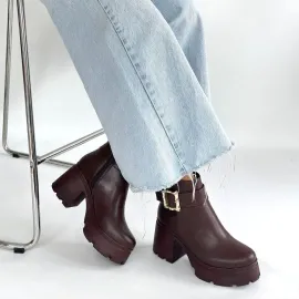 Pinma Kahverengi Cilt Topuklu Bot (Numara: 38)