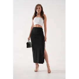 Uzun Yırtmaçlı İnce Kumaş Etek Siyah (Beden: M)