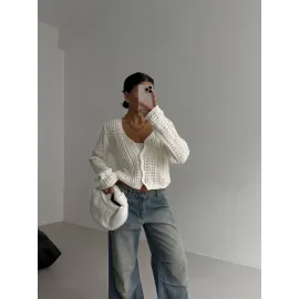 Küçük Düğmeli Küçük Örgülü Triko Hırka Beyaz (Beden: Standart)