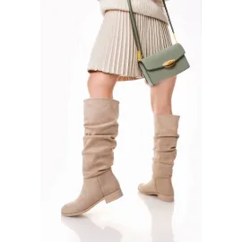 Winda Bej Süet Körüklü Çizme (Numara: 40)