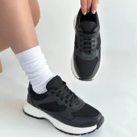 Slar Siyah Cilt Bağcıklı Spor Ayakkabı (Numara: 37)