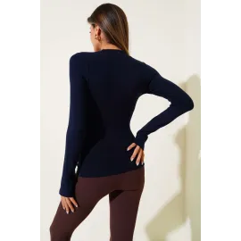 Basic Parmak Geçirme Detaylı Bluz Lacivert T4266 (Beden: M)