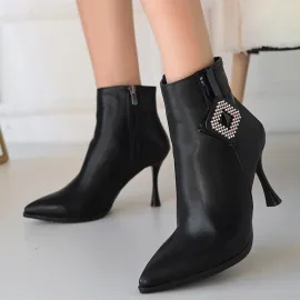 Moose Siyah Cilt Topuklu Bot (Numara: 39)