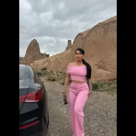 Madonna Yaka Bol Paça Pantolonlu Takım Pembe (Beden: S)