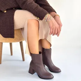 Tendy Kahverengi Cilt Topuklu Bot (Numara: 37)