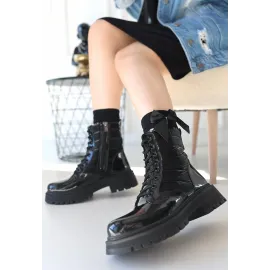 Josse Siyah Rugan Bağcıklı Bot (Numara: 37)