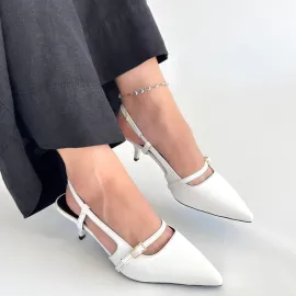 Darina Beyaz Cilt Topuklu Ayakkabı (Numara: 37)