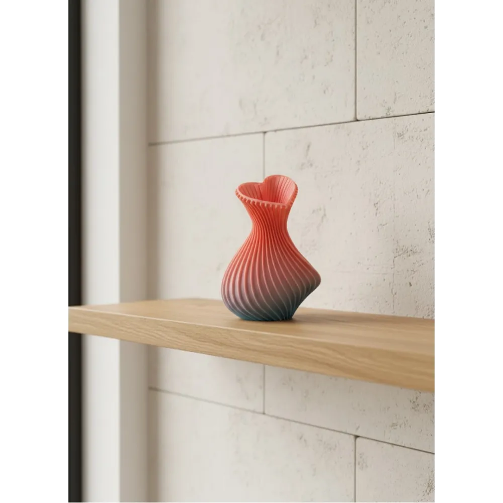 Kalp Tasarımlı Modern Dekor Vazo 15 Cm Şık Ve Estetik Görünüm