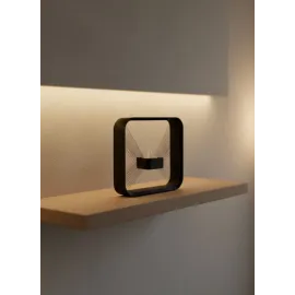 Askılı Kare Mumluk Duvar Dekoru Loş Salon ve Modern Mekanlar