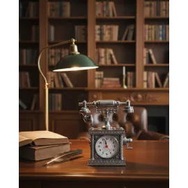 Klasik Telefon Görünümlü Masaüstü Saat Ve Alarm